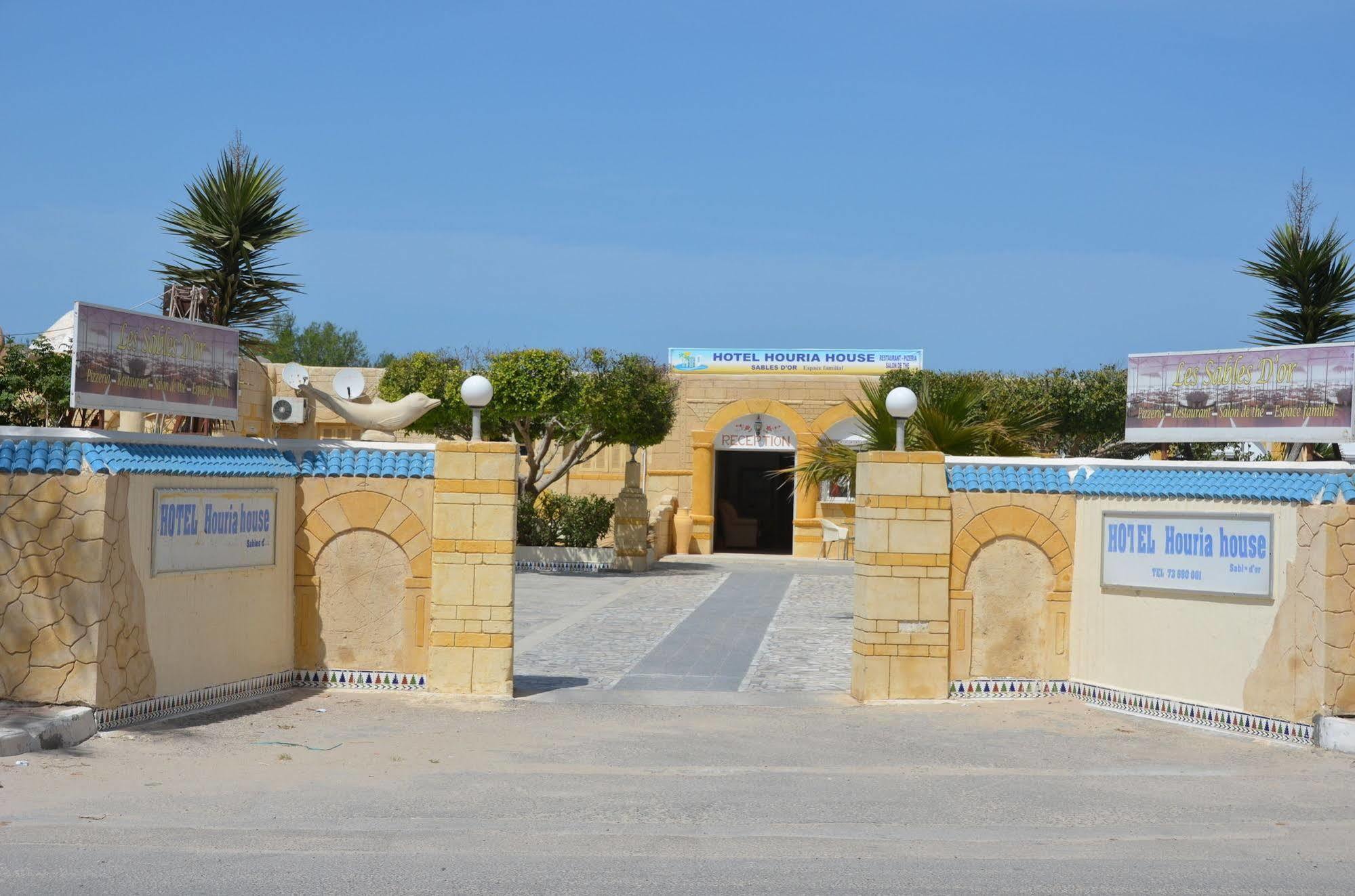 Bed & Breakfast Houria House Sable D'or 3*
